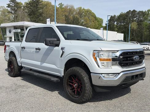 Used 2021 Ford F150 XLT w/ Trailer Tow Package image 9