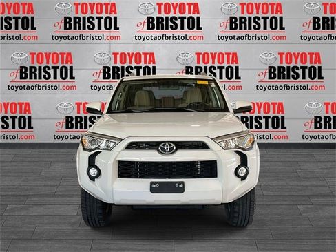 Used 2014 Toyota 4Runner SR5 image 9