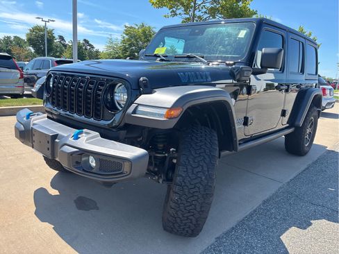 Used 2024 Jeep Wrangler Unlimited AWD/4WD image 5