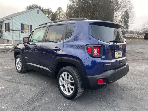 Used 2019 Jeep Renegade Latitude image 5