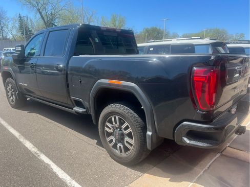 Used 2022 GMC Sierra 2500 AT4 w/ AT4 Premium Plus Package AWD/4WD image 4