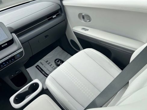 Used 2024 Hyundai Ioniq 5 Limited image 12