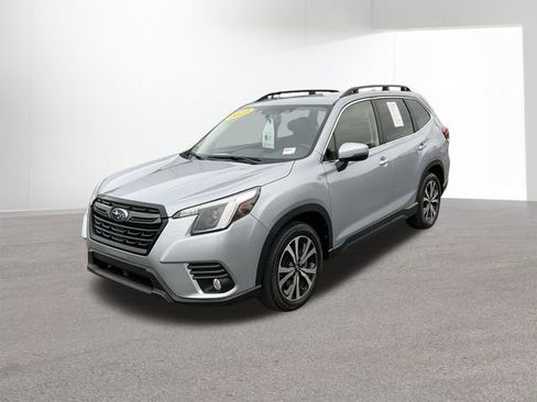 Used 2023 Subaru Forester Limited image 2