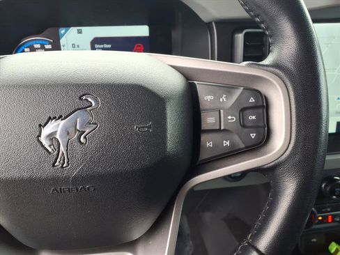 Used 2021 Ford Bronco Badlands image 23