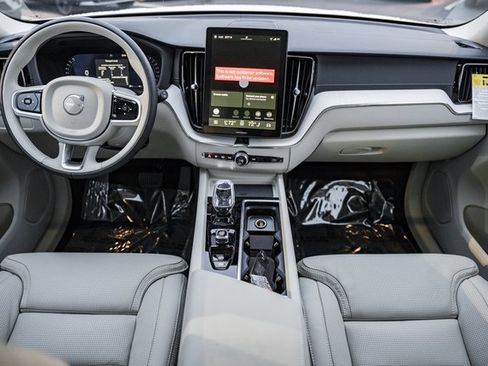 New 2026 Volvo XC60 B5 Ultra w/ Protection Package Premier image 20