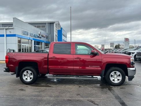 Used 2018 Chevrolet Silverado 1500 LT w/ All Star Edition AWD/4WD image 12