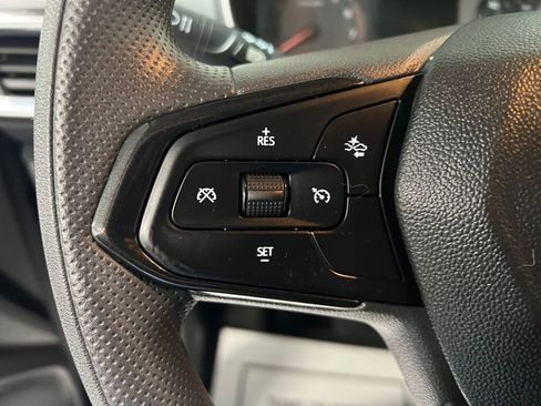 Used 2022 Chevrolet TrailBlazer LT w/ Convenience Package image 11