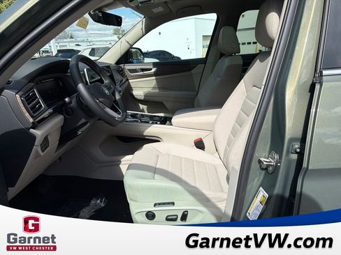 New 2026 Volkswagen Atlas SEL image 9