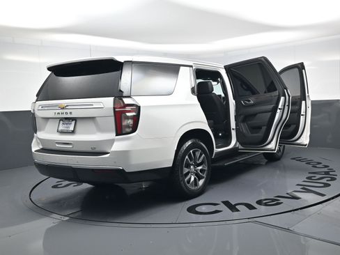 Used 2022 Chevrolet Tahoe LT w/ LT Signature Package image 27