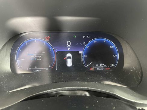 Used 2023 Toyota Highlander Limited image 15