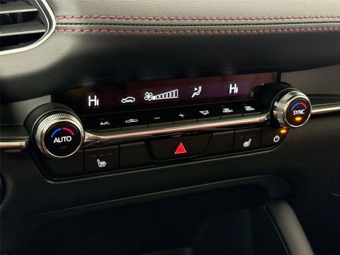 New 2026 MAZDA MAZDA3 Carbon AWD/4WD image 27