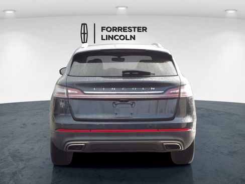 Used 2021 Lincoln Nautilus Reserve image 4