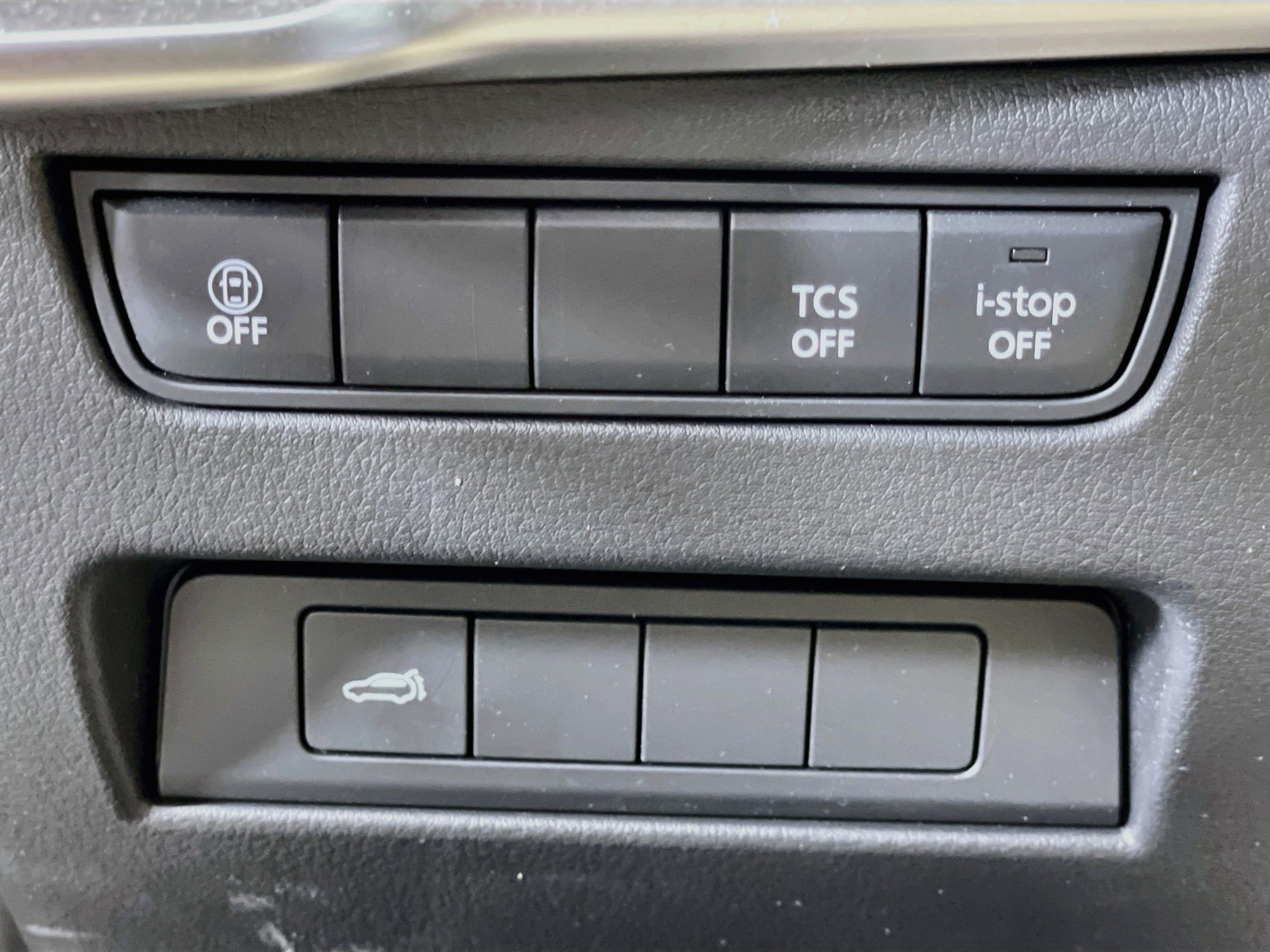 Used 2024 MAZDA CX-90 3.3 Turbo w/ Preferred Plus AWD/4WD image 17