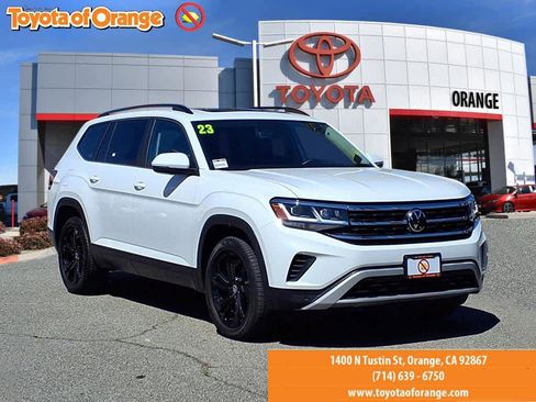 Used 2023 Volkswagen Atlas SE w/ Panoramic Sunroof Package image 1