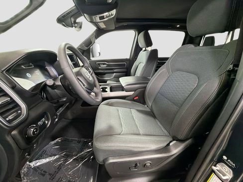 Used 2025 RAM 1500 Big Horn AWD/4WD image 24