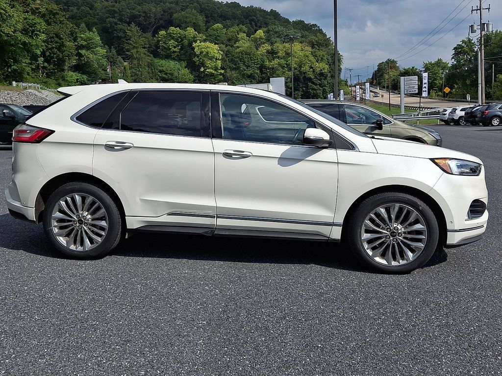 Used 2020 Ford Edge Titanium w/ Equipment Group 301A AWD/4WD image 8