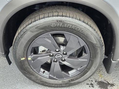 New 2026 Nissan Rogue SV AWD/4WD image 14