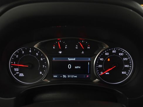 Used 2024 GMC Terrain SLT w/ Elevation Edition image 25