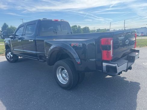 Used 2023 Ford F350 Lariat w/ Chrome Package AWD/4WD image 18