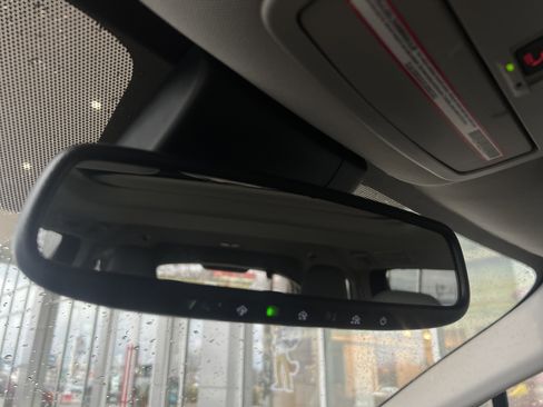 Certified 2024 Toyota Sienna XLE image 34