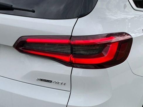 Used 2022 BMW X5 xDrive40i AWD/4WD image 10