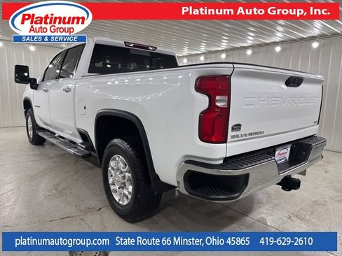 Used 2021 Chevrolet Silverado 2500 LTZ w/ LTZ Convenience Package image 3