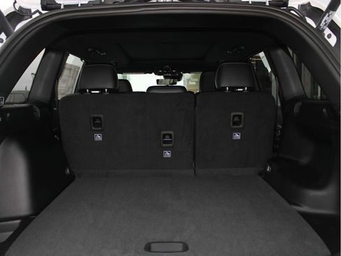 New 2025 Jeep Grand Cherokee Limited w/ Luxury Tech Group II image 28