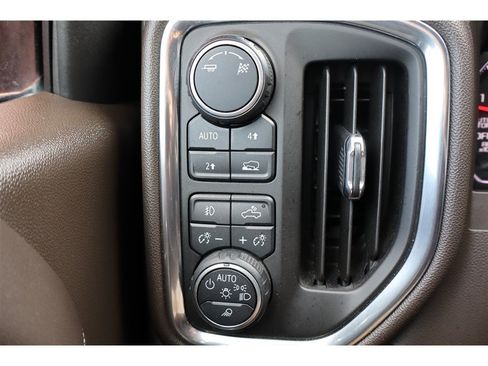 Used 2019 Chevrolet Silverado 1500 LTZ w/ LTZ Plus Package AWD/4WD image 38