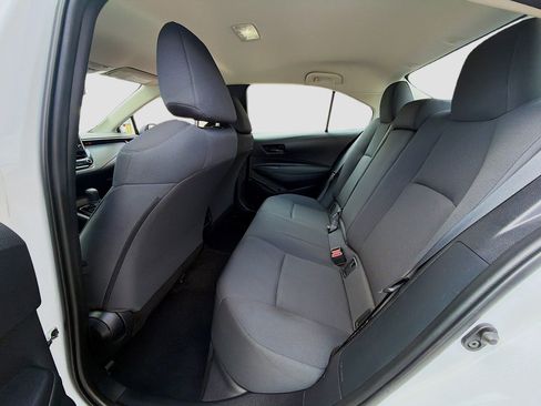 Used 2022 Toyota Corolla LE FWD image 23