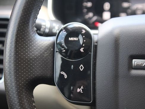 Used 2018 Land Rover Range Rover Sport HSE image 24