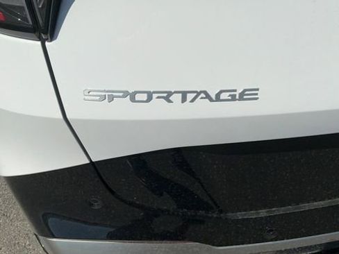 New 2026 Kia Sportage SX image 6