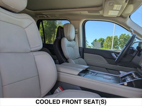 Used 2024 Lincoln Navigator Reserve image 27