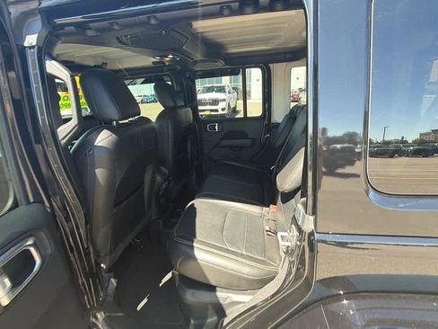 Used 2021 Jeep Wrangler Unlimited Sahara w/ Cold Weather Group AWD/4WD image 20