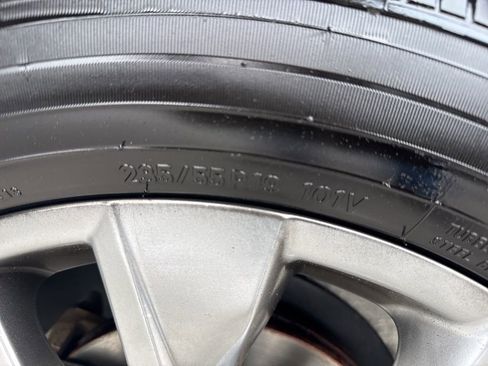 Used 2019 Toyota RAV4 Limited image 35