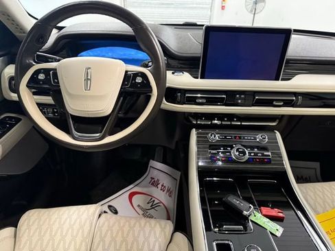 Used 2023 Lincoln Aviator Black Label w/ Class IV Trailer Tow Package image 21