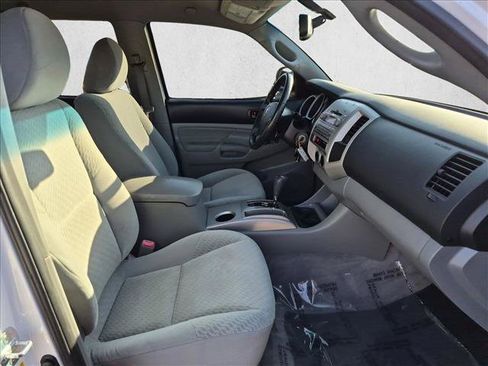 Used 2011 Toyota Tacoma 2WD Double Cab image 18