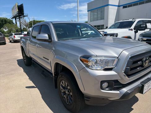 Used 2021 Toyota Tacoma SR5 image 3