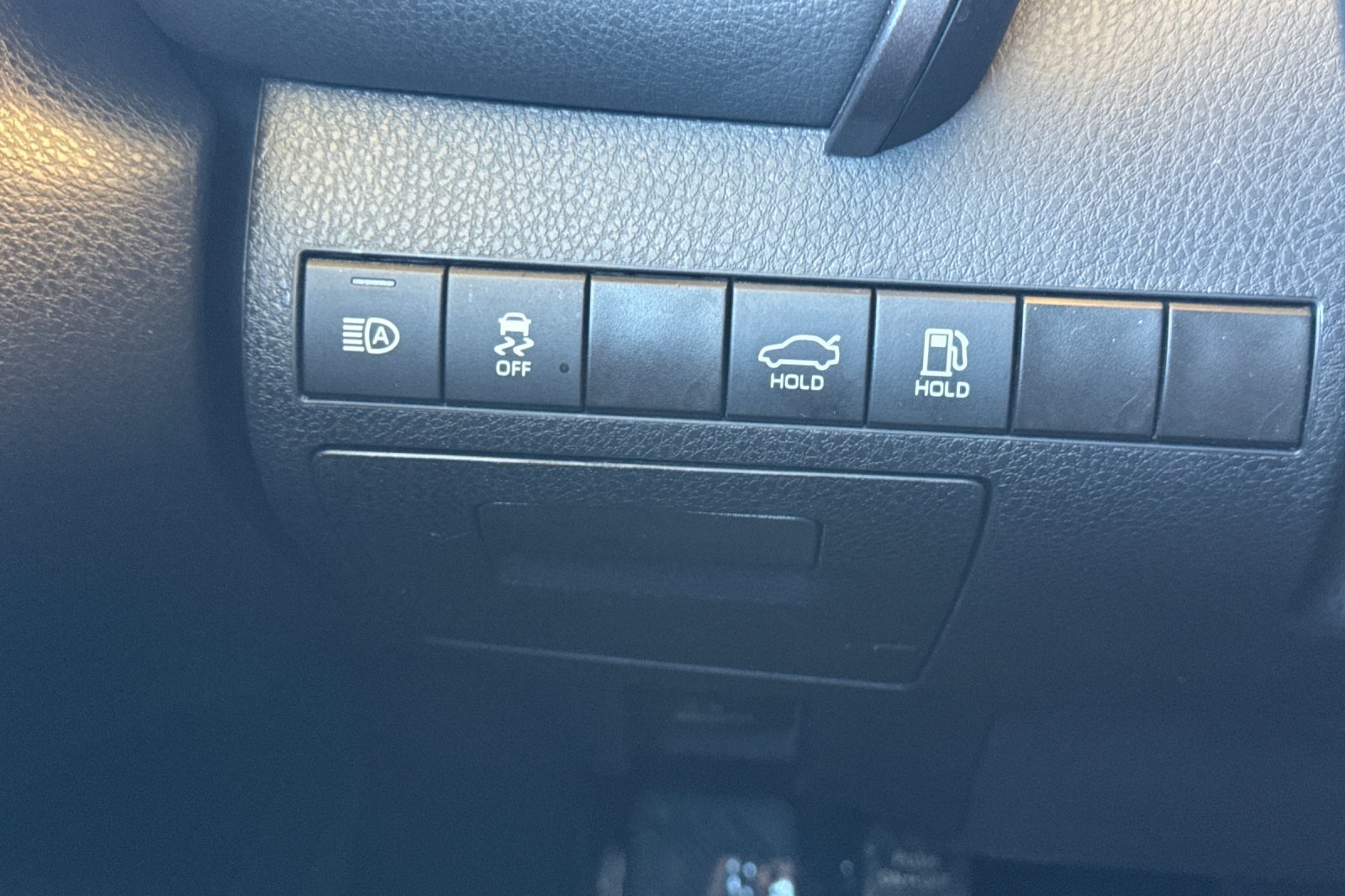 Used 2024 Toyota Camry SE FWD image 30