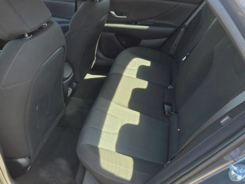 Used 2026 Hyundai Elantra SE FWD image 16