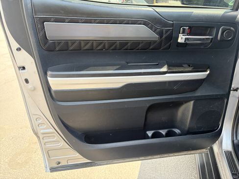 Used 2015 Toyota Tundra Platinum AWD/4WD image 19