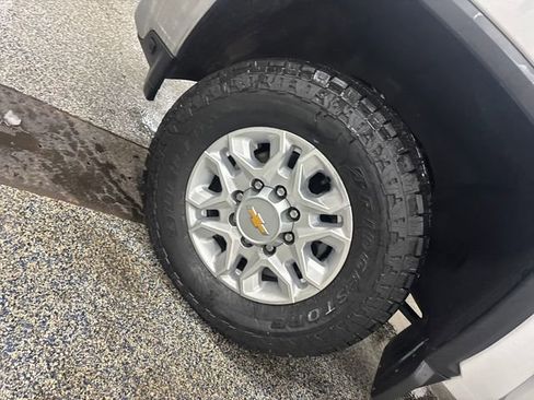 Used 2022 Chevrolet Silverado 2500 LT w/ Convenience Package image 29