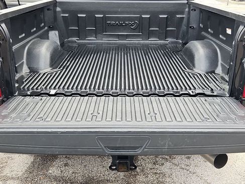 Used 2025 Chevrolet Silverado 2500 LT w/ Convenience Package image 34