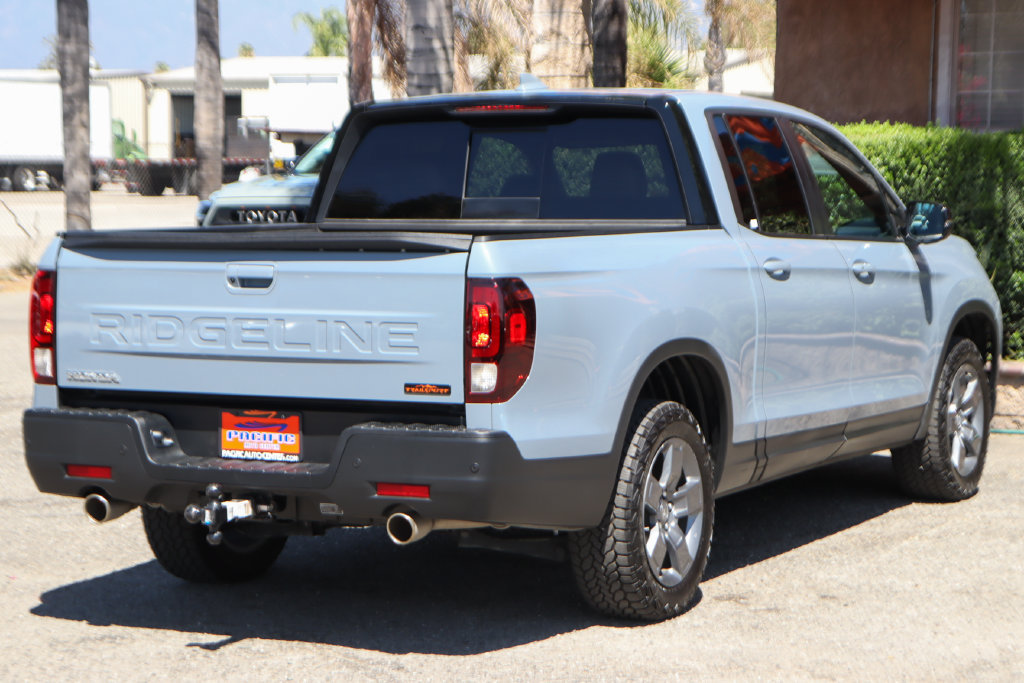 Used 2025 Honda Ridgeline TrailSport image 10