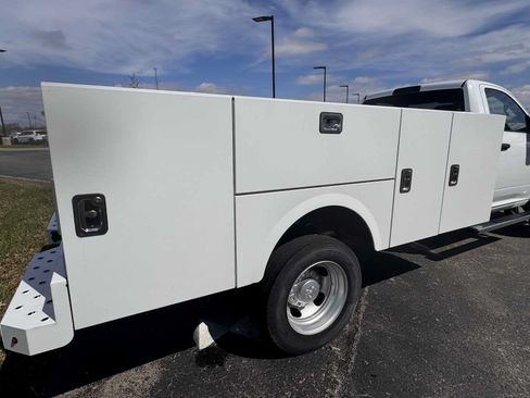 Used 2024 RAM 5500 Tradesman RWD image 3