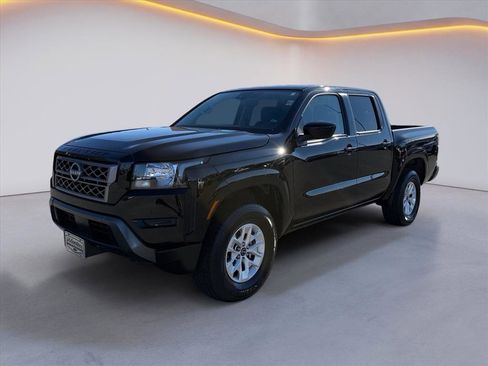 Used 2024 Nissan Frontier SV image 7