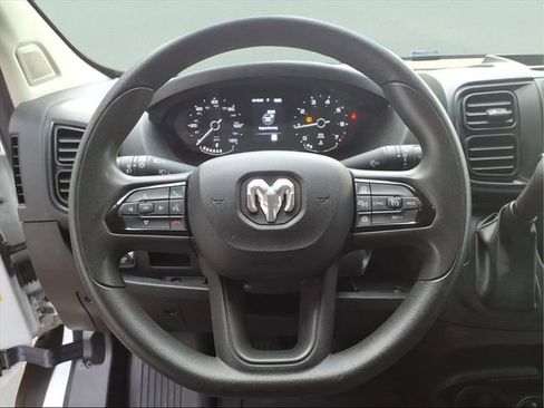 Used 2024 RAM ProMaster 2500 w/ Convenience Group image 15