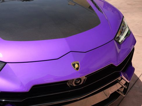 Used 2024 Lamborghini Urus Performante AWD/4WD image 18
