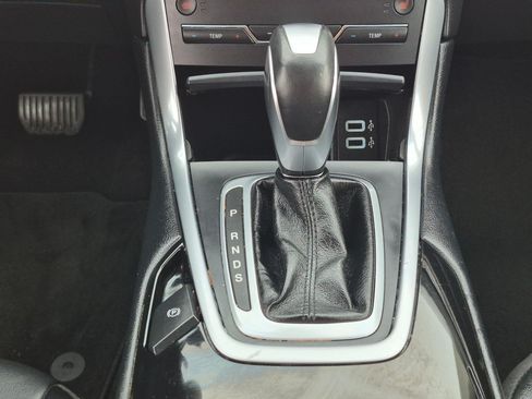 Used 2016 Ford Edge Titanium AWD/4WD image 25