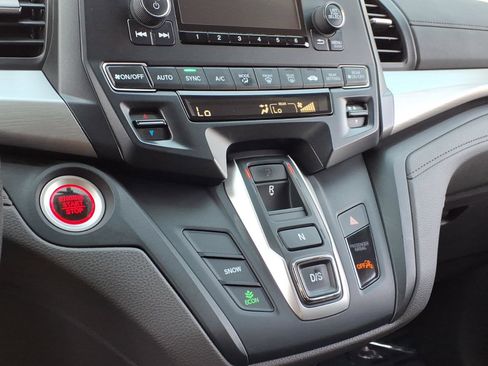 Used 2019 Honda Odyssey LX image 19