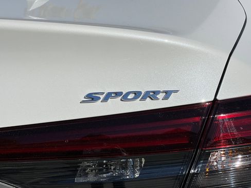 Used 2025 Honda Civic Sport image 26